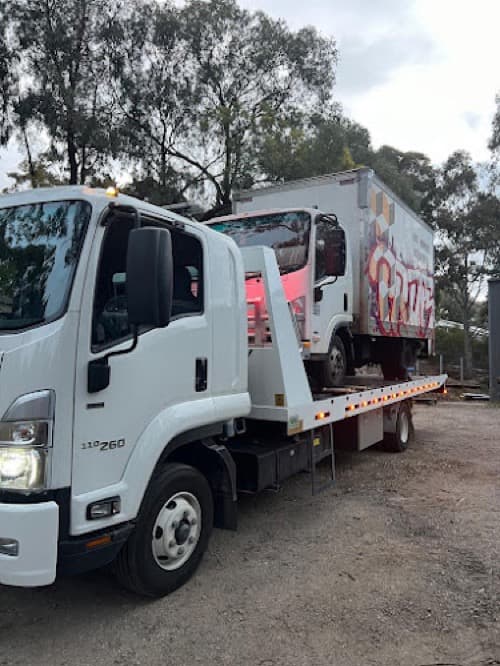 Chinar Towing Services