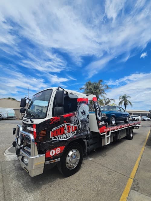 Hook It Up Towing Services